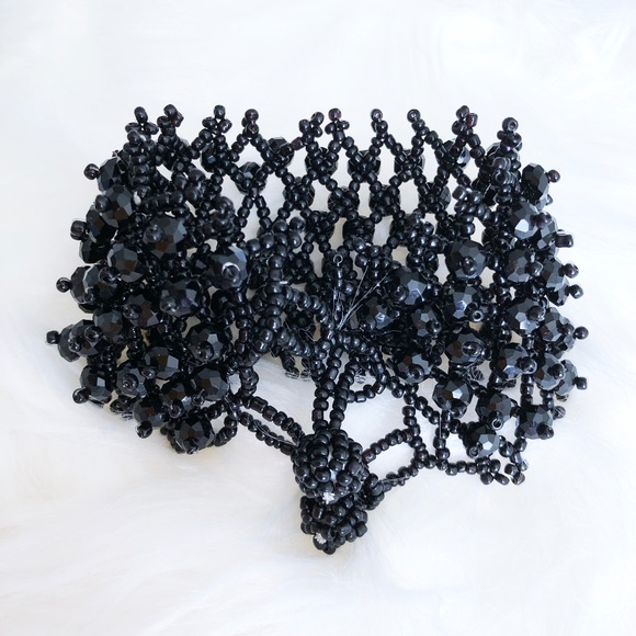 Black Beaded 8” Bracelet - Picture 4 of 6